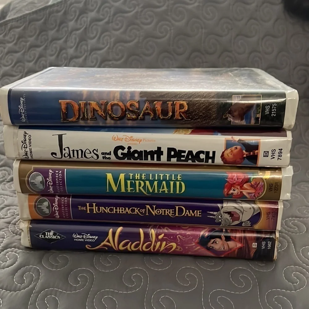 Walt Disney Lot if 5 VHS Tapes Little Mermaid Aladdin dinosaurs